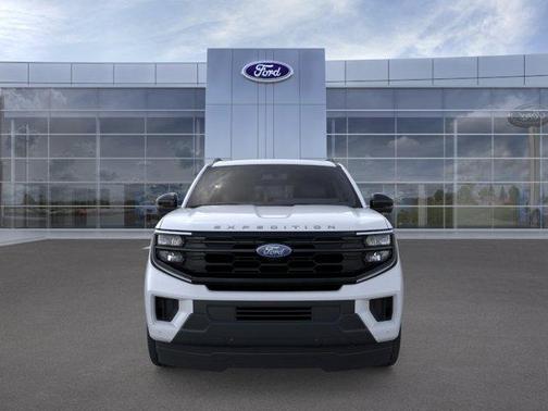 Space Silver 2026 Ford Expedition Active