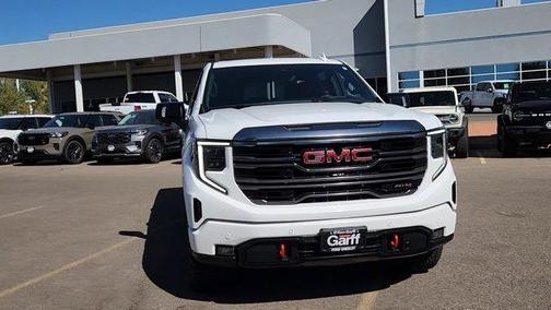 Summit White 2024 GMC Sierra 1500 AT4