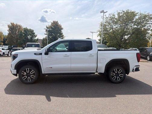 Summit White 2024 GMC Sierra 1500 AT4
