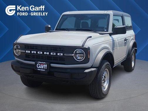 Avalanche Gray 2026 Ford Bronco Base