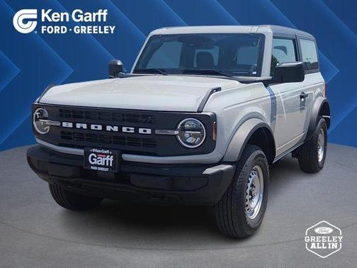 Avalanche Gray 2026 Ford Bronco Base