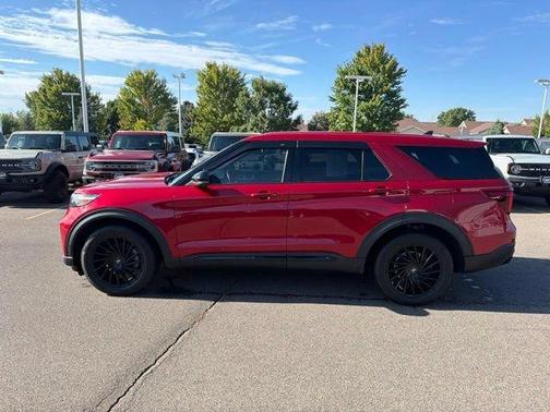 Rapid Red Metallic Tinted Clearcoat 2021 Ford Explorer ST