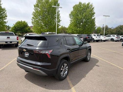 Mosaic Black Metallic 2025 Chevrolet Equinox LT