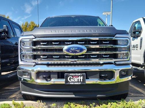 Carbonized Gray Metallic 2026 Ford F-350 Lariat Super Duty