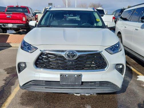 2022 Toyota Highlander Limited