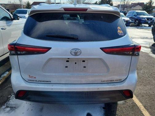 2022 Toyota Highlander Limited