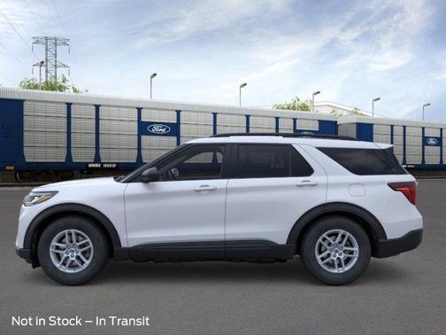 Space White Metallic 2026 Ford Explorer Active