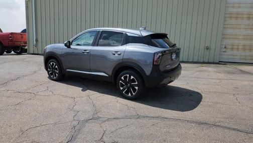 Gun Metallic 2025 Nissan Kicks SV