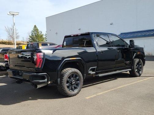 2024 GMC Sierra 2500 AT4