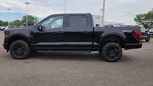 Agate Black Metallic 2026 Ford F-150 XLT