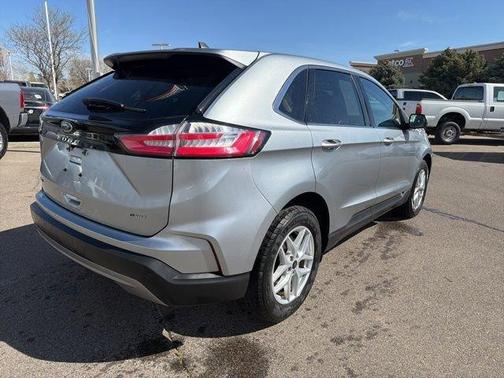 Silver Metallic 2024 Ford Edge SEL