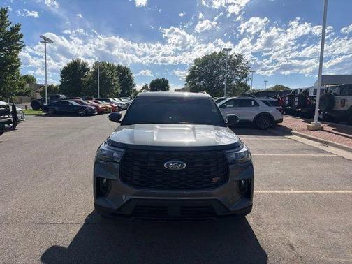 Carbonized Gray Metallic 2025 Ford Explorer ST