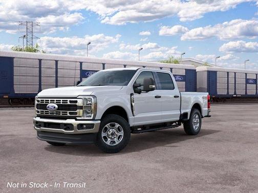 Oxford White 2027 Ford F-250 XLT