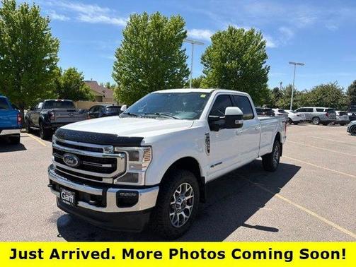White Metallic 2022 Ford F-350 Lariat Super Duty