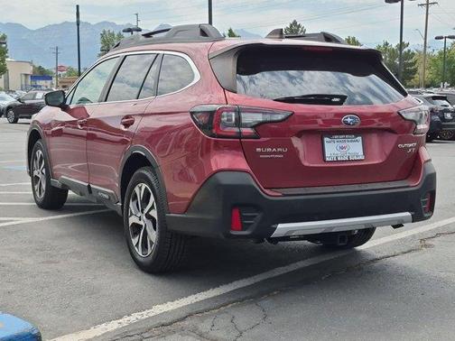 Crimson Red Pearl 2022 Subaru Outback Limited XT