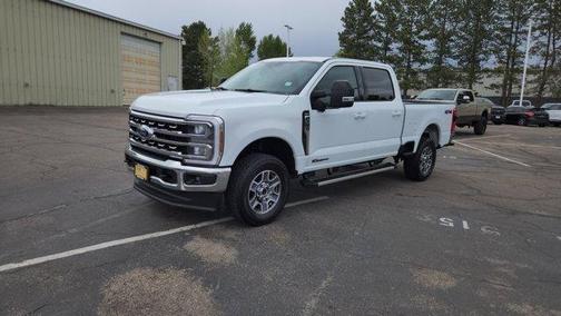 Oxford White 2025 Ford F-250 Lariat