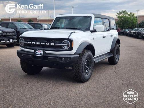 Oxford White 2026 Ford Bronco Outer Banks