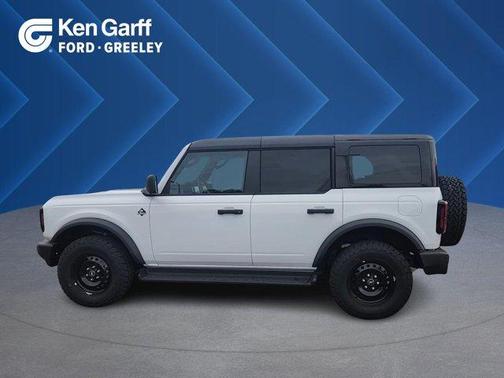 Oxford White 2026 Ford Bronco Outer Banks