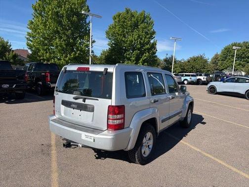 Bright Silver Metallic 2012 Jeep Liberty Sport
