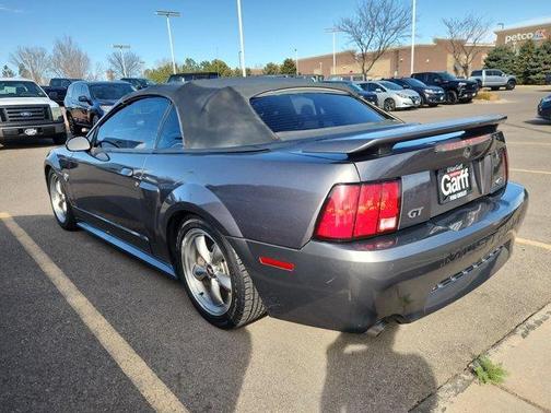 2004 Ford Mustang GT