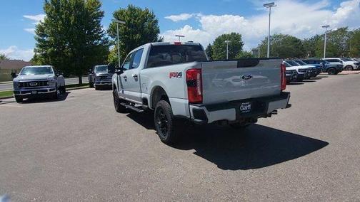 Avalanche 2026 Ford F-250 XL