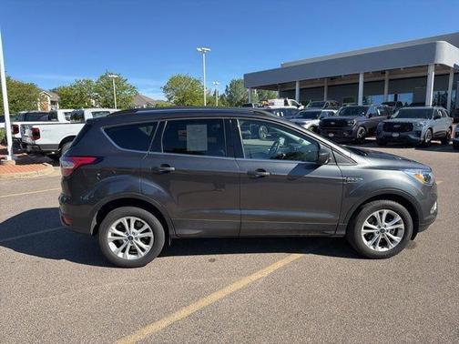 Magnetic 2018 Ford Escape SE