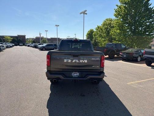 Granite Crystal Clearcoat Metallic 2025 RAM 1500 Laramie