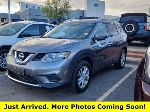 Gun Metallic 2016 Nissan Rogue SV