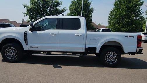 Oxford White 2025 Ford F-250 Lariat