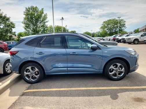 2023 Ford Escape ST-LINE SELECT