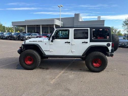 Bright White Clearcoat 2017 Jeep Wrangler Unlimited Rubicon