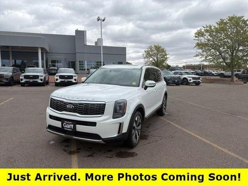 Snow White Pearl 2020 Kia Telluride S