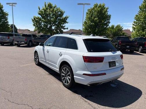 Glacier White Metallic 2018 Audi Q7 3.0T Prestige
