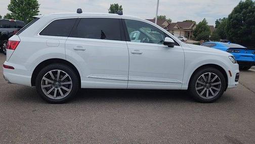 Glacier White Metallic 2018 Audi Q7 3.0T Prestige