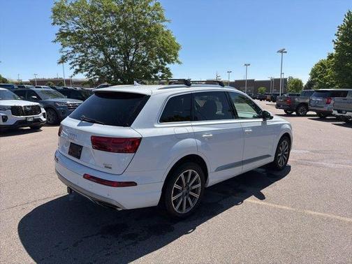 Glacier White Metallic 2018 Audi Q7 3.0T Prestige