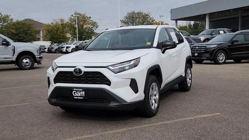 Ice 2025 Toyota RAV4 LE