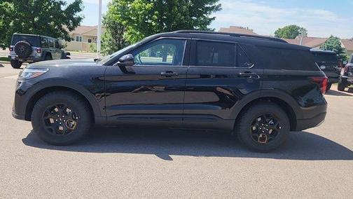 Agate Black Metallic 2026 Ford Explorer Tremor