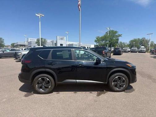 Super Black 2025 Nissan Rogue SV