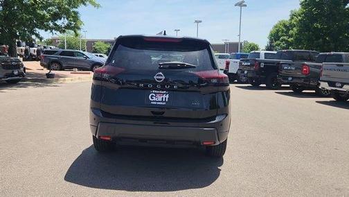 Super Black 2025 Nissan Rogue SV