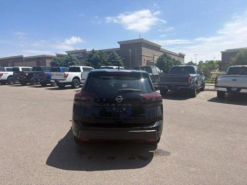 Super Black 2025 Nissan Rogue SV