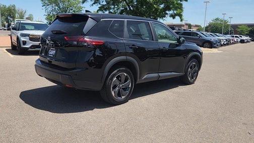 Super Black 2025 Nissan Rogue SV