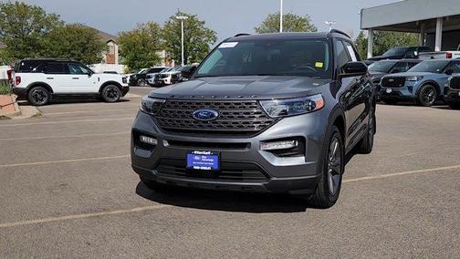 Carbonized Gray Metallic 2024 Ford Explorer XLT