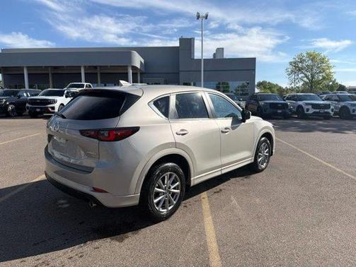 Platinum 2025 Mazda CX-5 2.5 S Select Package
