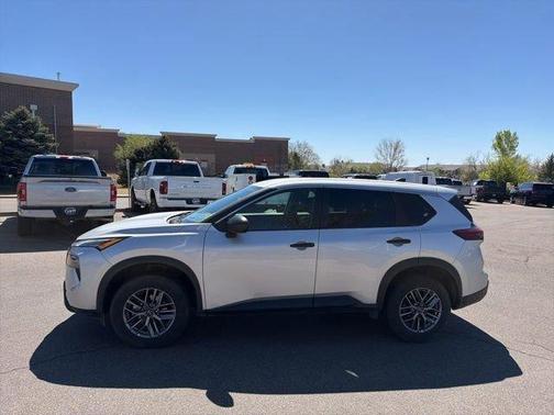 Brilliant Silver Metallic 2024 Nissan Rogue S