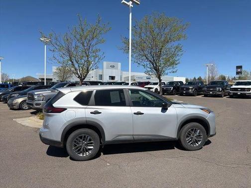 Brilliant Silver Metallic 2024 Nissan Rogue S