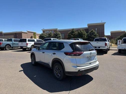 Brilliant Silver Metallic 2024 Nissan Rogue S
