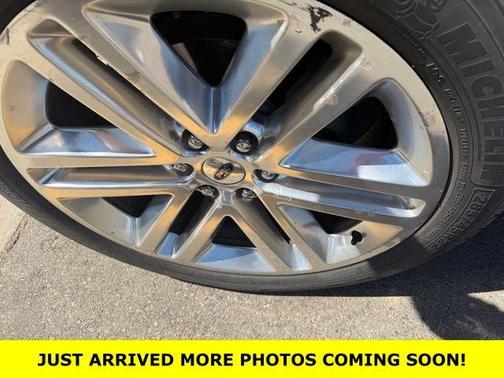 White Platinum Clearcoat Metallic 2015 Ford Expedition EL Platinum