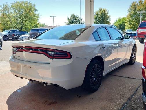 Bright White Clearcoat 2016 Dodge Charger SE