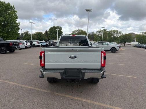 Avalanche 2025 Ford F-350 Lariat Super Duty