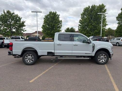 Avalanche 2025 Ford F-350 Lariat Super Duty